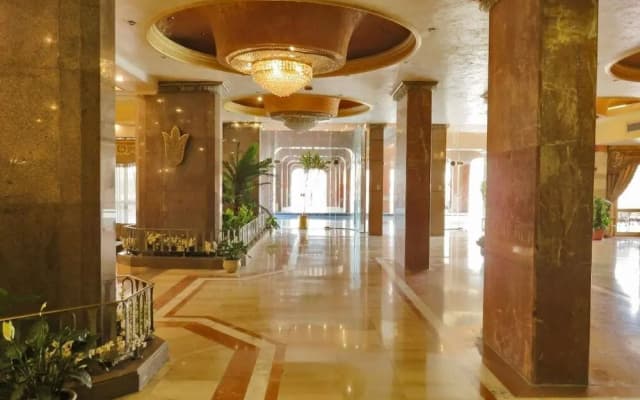 New Lamar Hotel - photo 2