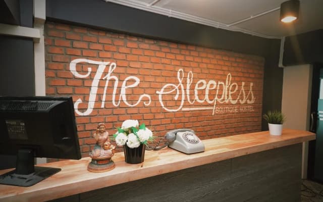 The Sleepless Boutique Hostel - photo 2