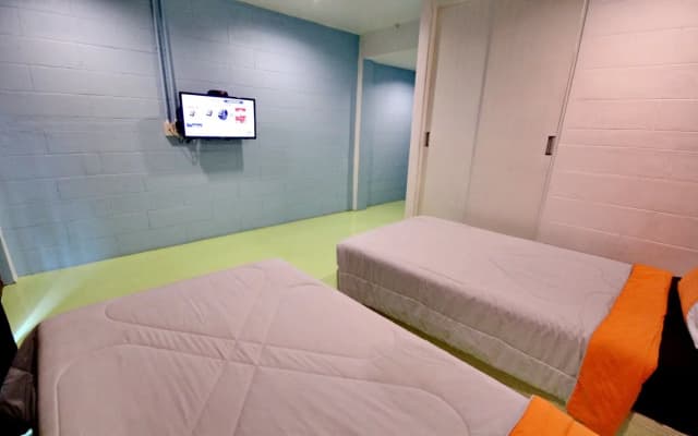 Chic Hostel - photo 4