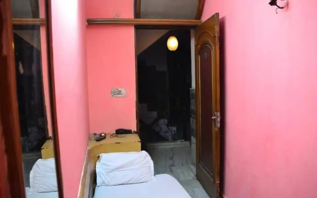 Yes Please Guest House - photo 4