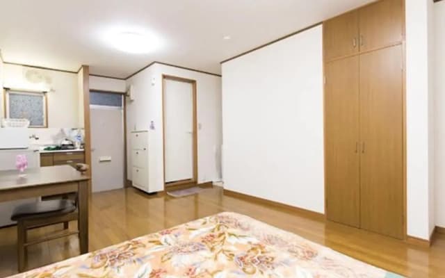 Centrally Located Deluxe Furnished.2 - photo 2