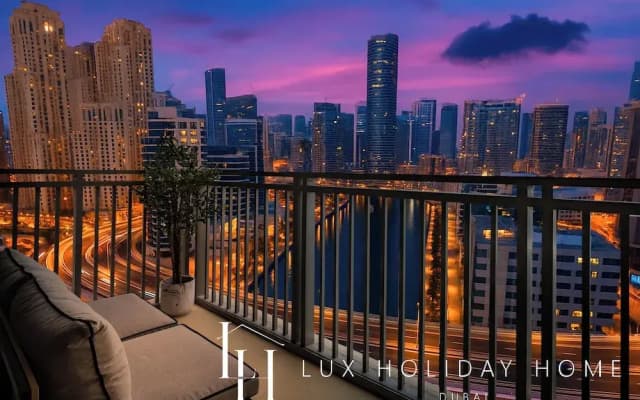 LUX 52 42 Deluxe Marina View Suite 3 - photo 4