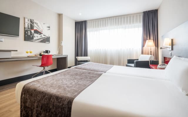 Hotel Ilunion Barcelona - photo 5
