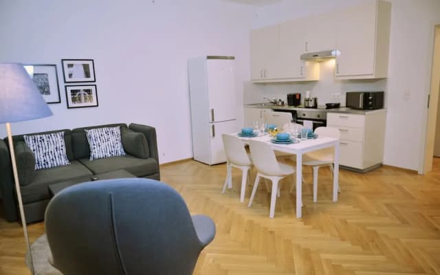 Jimmy's Apartments Suites - photo 5