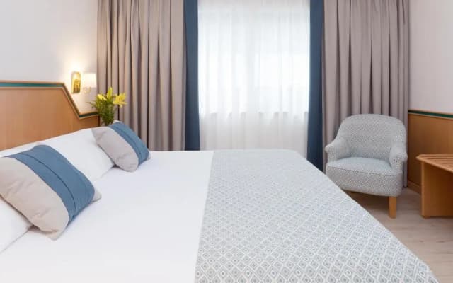Hotel Praga - photo 2