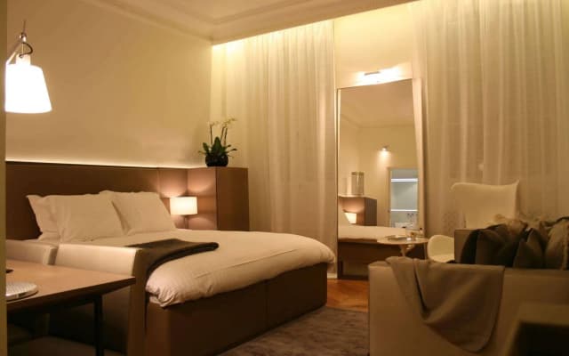 Cirque Deluxe Studio Apartment - photo 3