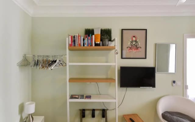 Welkeys - Crozatier Apartment - photo 4