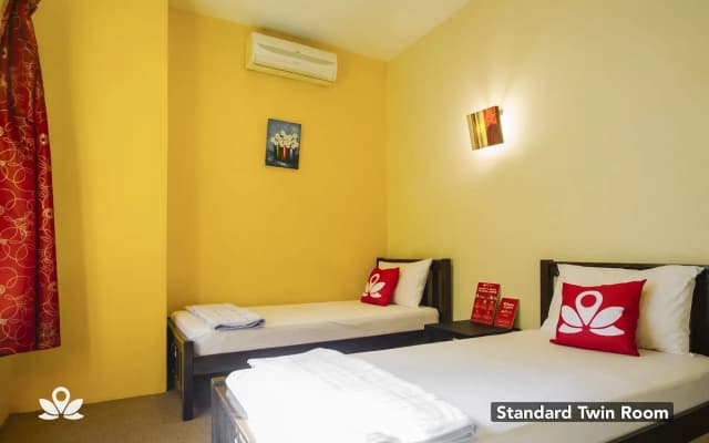 The Explorers Guesthouse and Hostel - photo 5