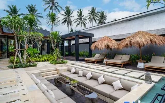 Villa De Jade by BaliSuperHost - photo 2