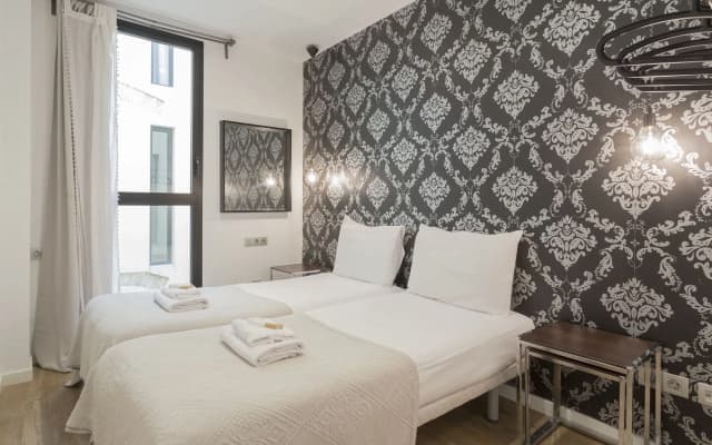 Liceu Apartments by gaiarooms - photo 5