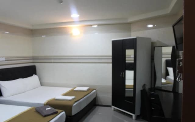 New Wave Hotel Melawati - photo 5