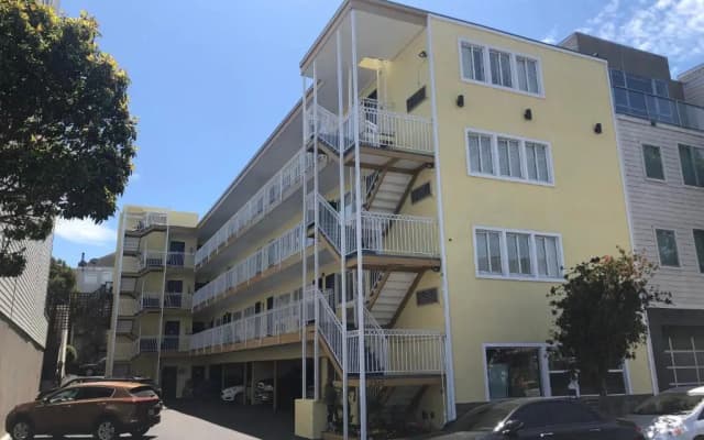 Presidio Parkway Inn - photo 3