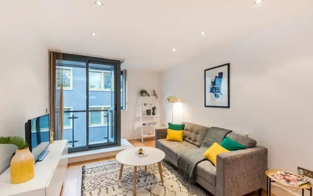Farringdon Apartments - photo 2