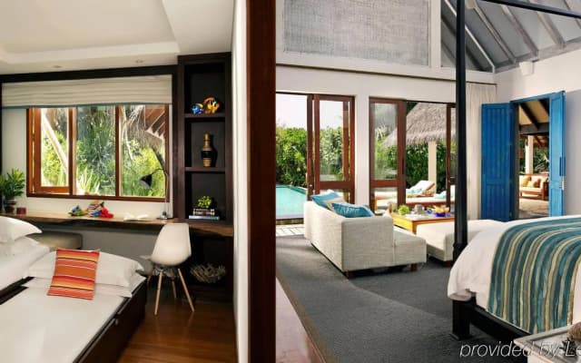 Four Seasons Resort  Maldives at Landaa Giraavaru - photo 5