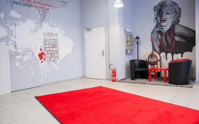 Hostel Die Etage East - photo 3