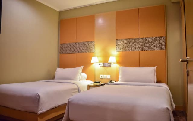 All Sedayu Hotel Kelapa Gading - photo 4