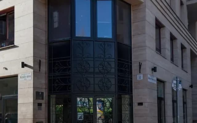 Town Hall Apart-hotel - photo 5