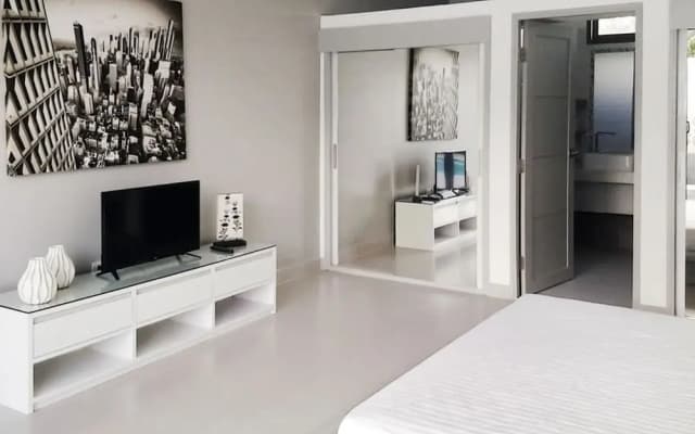Villa With 3 Bedrooms in Rawai Phuket, With Private Pool, Enclosed Gar - photo 4