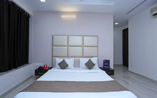 Blessings Inn by OYO Rooms - photo 2