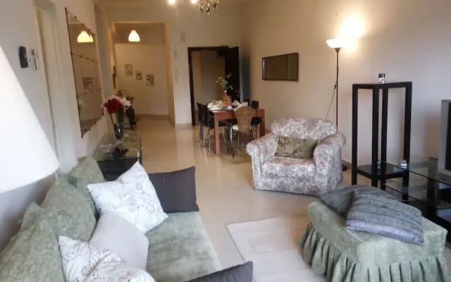 Windsor Tower Serviced Apartment - photo 2