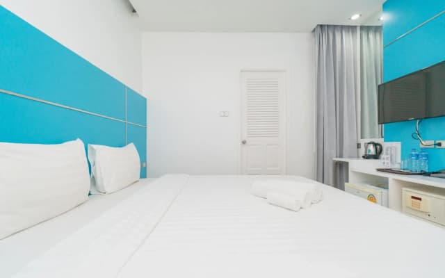 Patong Diamond Hotel - photo 2