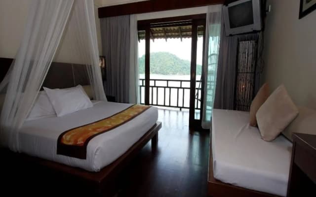 Gem Island Resort & Spa - photo 3