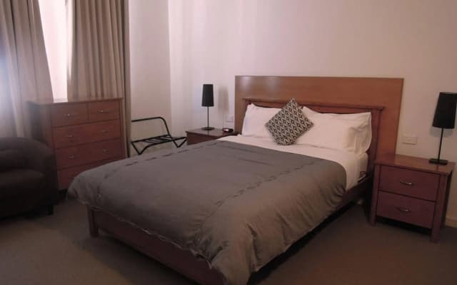 Plough Hotel - photo 2