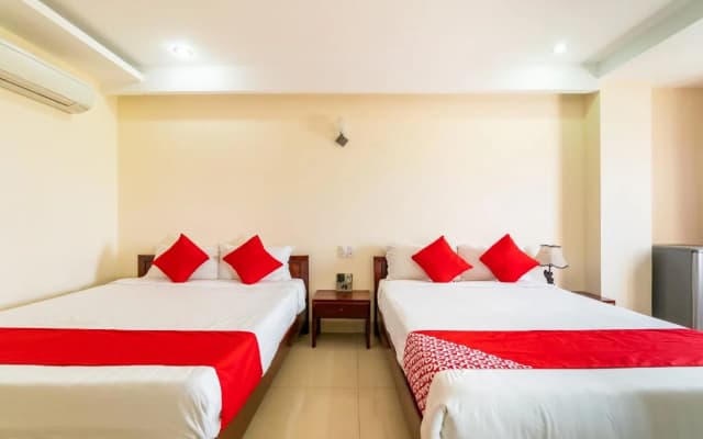 Hoa Binh Hotel - photo 2