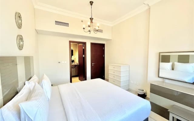 Spacious Marbella 2BR With Scenic Views - photo 4
