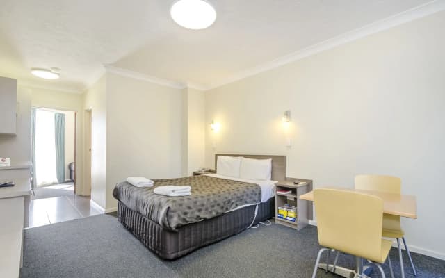 Werribee Motel & Apartments - photo 5