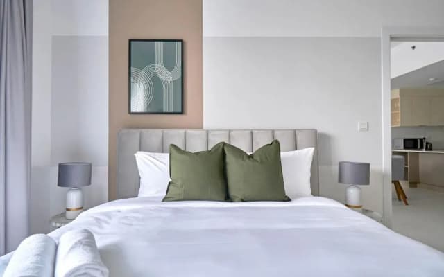 Stella Stays Iconic 1 BDR Dubai JVC Large Terrace - photo 3