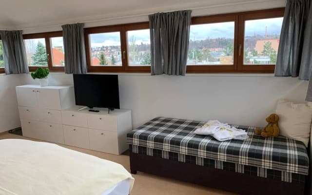 Residence Top Floor Apartment - photo 2