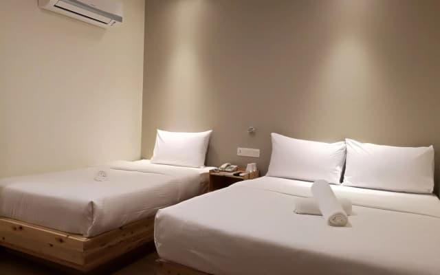 Artisan Eco Hotel - photo 3