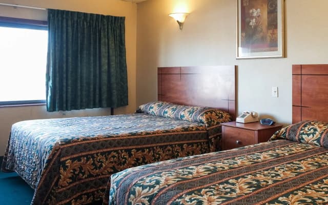JFK Inn - photo 4