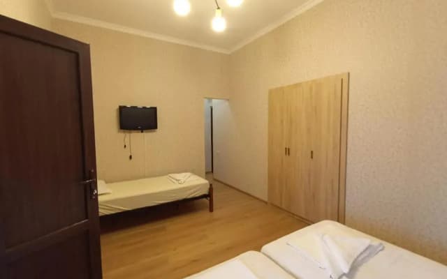 Hotel Guri - photo 2