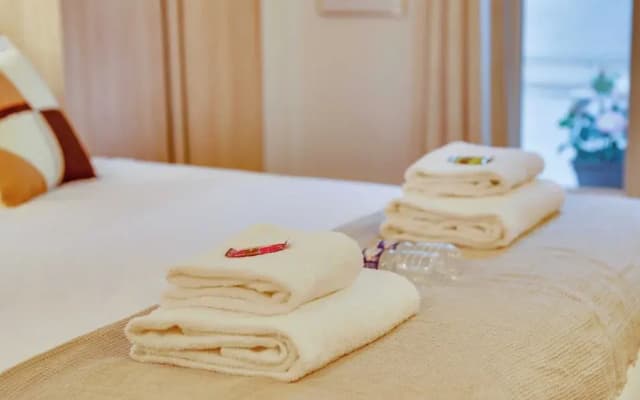 Amazing Historical Parisien Studio Next TO Louvre Area ! - 2 - photo 3