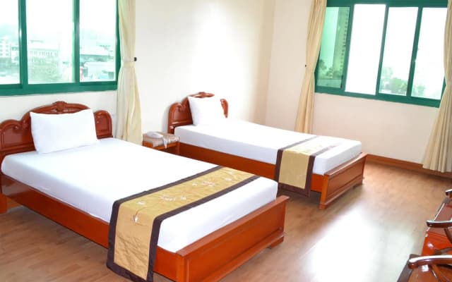 Asean Halong Hotel - photo 2