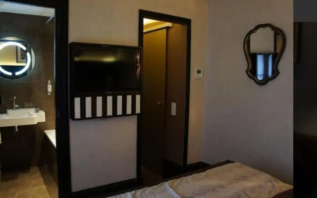 Tonic Hotel Saint-German - photo 2