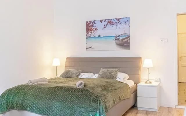 Modern 2BR Apt Near Westbahnhof - photo 2