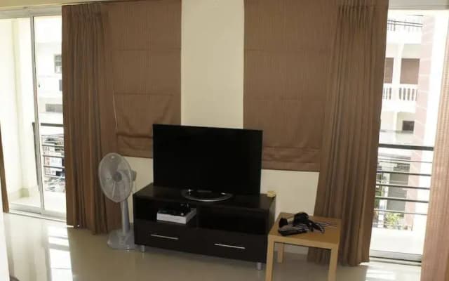 Jomtien Beach Apartments - photo 5