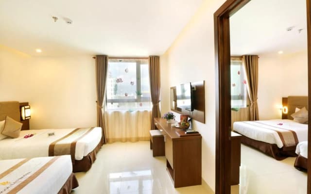 Ngoc Lan Hotel Da Nang - photo 3