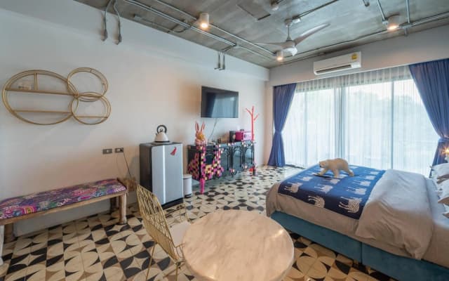 River Art Hotel - photo 4