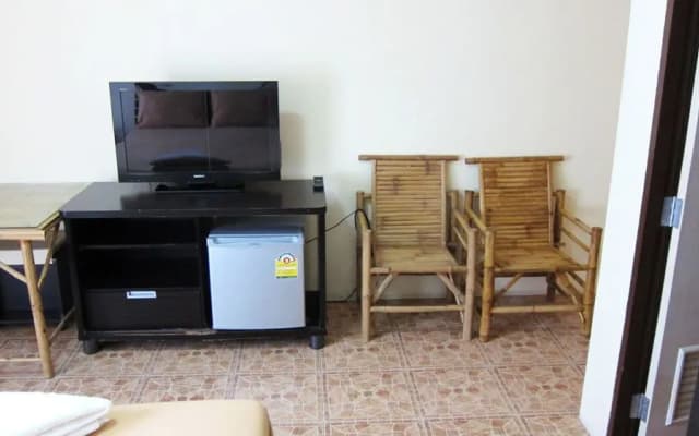 Samal Guesthouse - photo 5