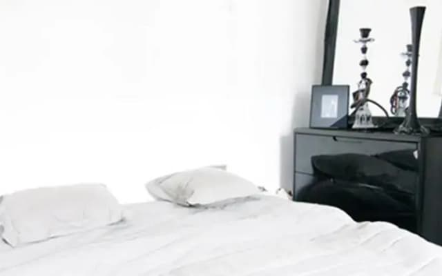 Charming Studio With Two Balconies - photo 2