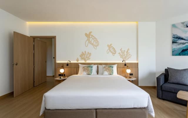 Phuket Emerald Beach Resort - photo 5