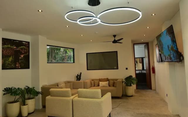 Onyx Beach Hotel - photo 2