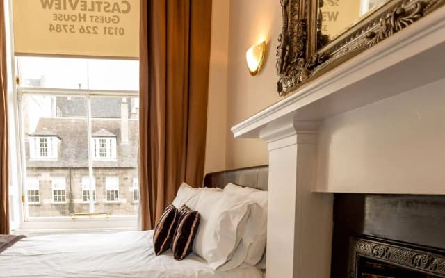 Castleview Guest House - photo 2