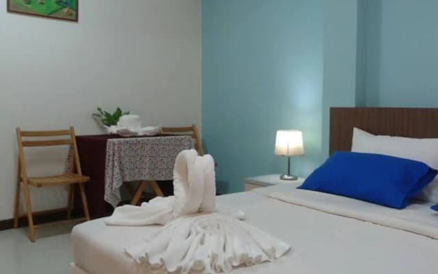 We Train Hotel Donmuang - photo 3