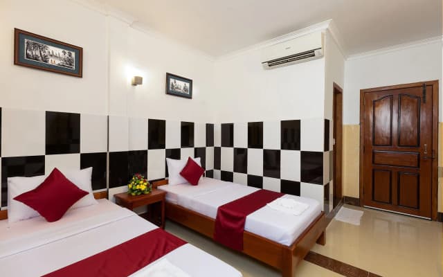Botoum Hostel - photo 2