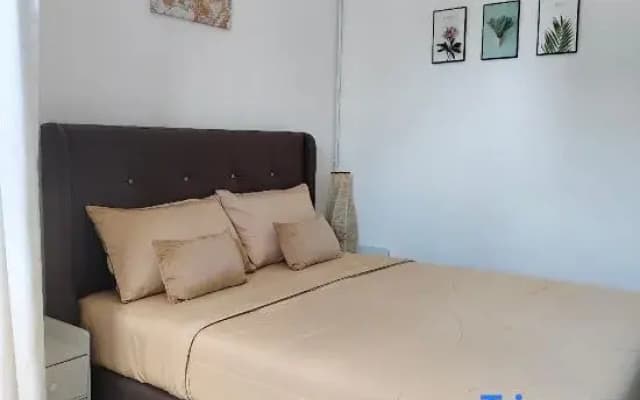 Mr Backpacker Hostel - photo 2